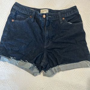 Universal thread shorts